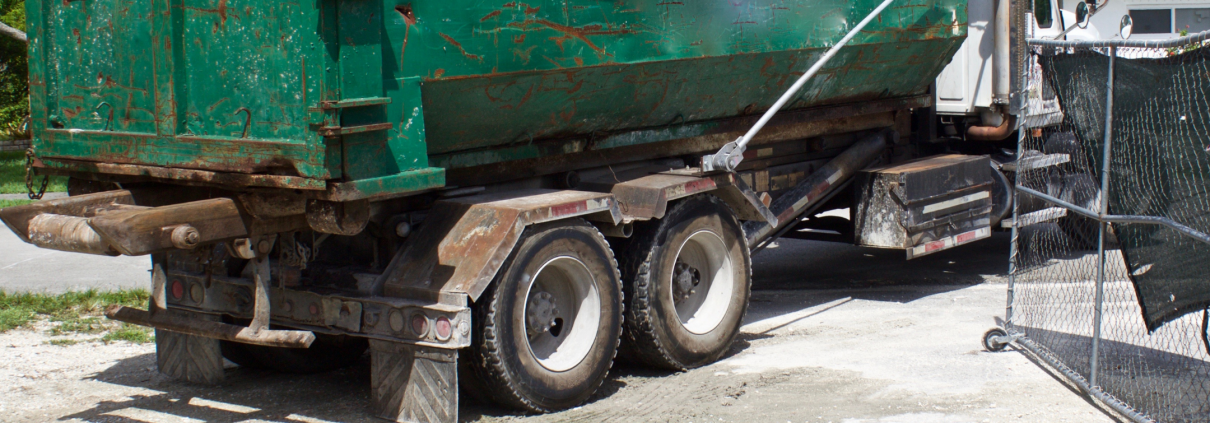 roll off truck driver at yard