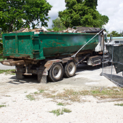 roll off truck driver at yard