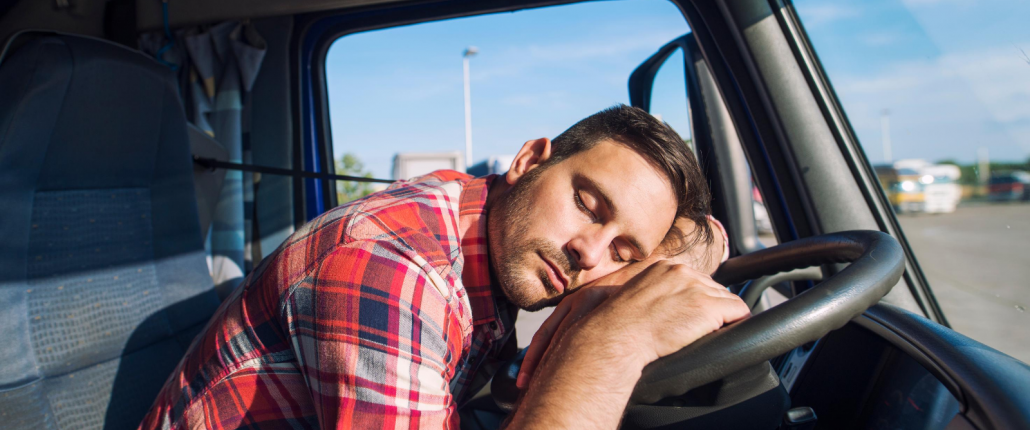 4 of the Best Sleeping Tips for Truckers