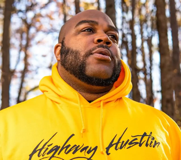 4 of the Best Sleeping Tips for Truckers Drive My Way